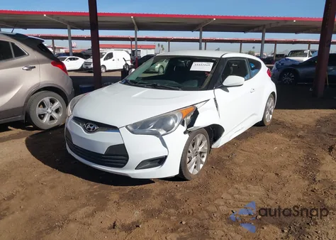 2016 Hyundai Veloster z USA, uszkodzony, nr VIN KMHTC6AD1GU252623